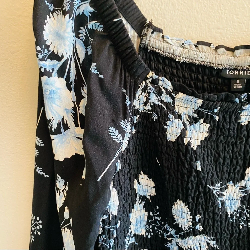 Torrid NWT Rayon Slub Smocked Bodice Floral Long Sleeve Crop Blouse, Size 12 - Picture 8 of 11
